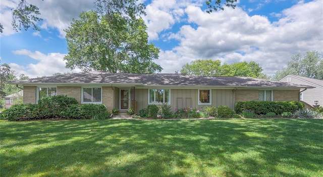Photo of 9730 El Monte St, Overland Park, KS 66207