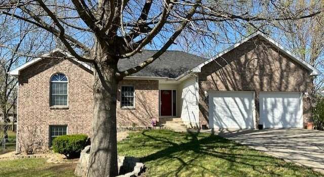 Photo of 314 Hillcrest Dr, Nevada, MO 64772