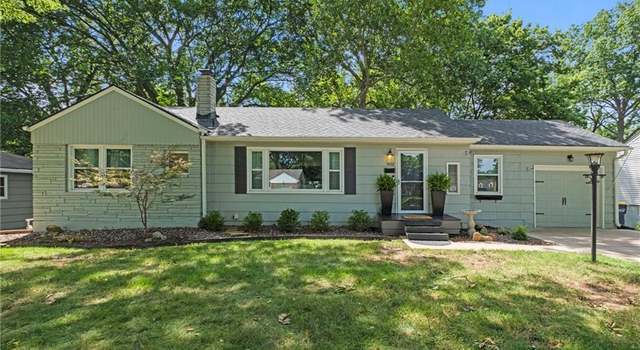 Photo of 5622 Russell St, Mission, KS 66202