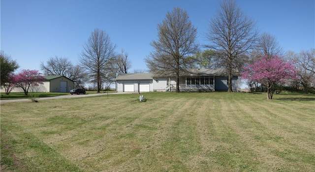 Photo of 106 Trinity Ln, Hamilton, MO 64644