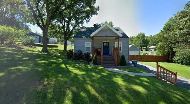 Photo of 11511 Burton St, Sugar Creek, MO 64054