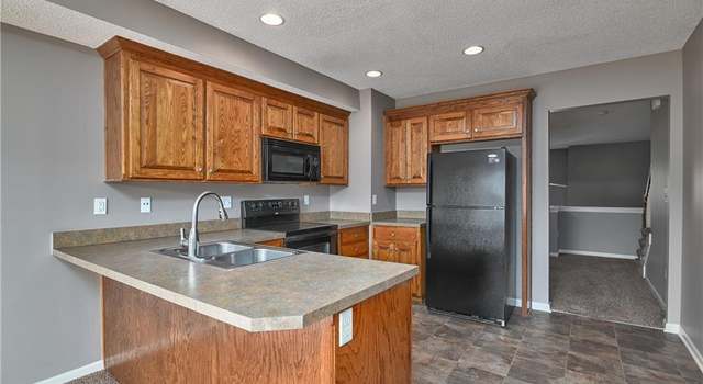 Photo of 1843 W Spruce St, Olathe, KS 66061