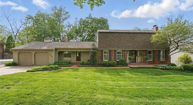 Photo of 12602 Cherokee Ln, Leawood, KS 66209