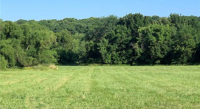 Photo of 8005 S Buckner Tarsney Rd, Oak Grove, MO 64075