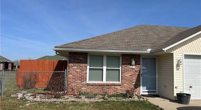 Photo of 1418 SW Blue Branch Dr, Grain Valley, MO 64029