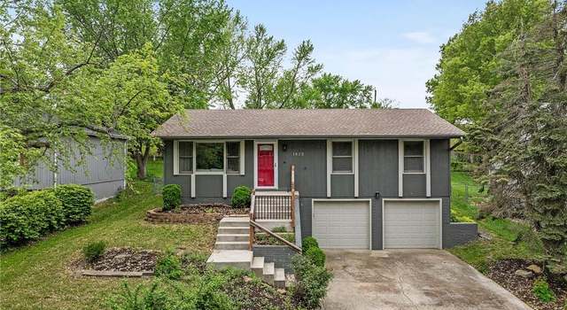 Photo of 1435 N Mart-way Dr, Olathe, KS 66061