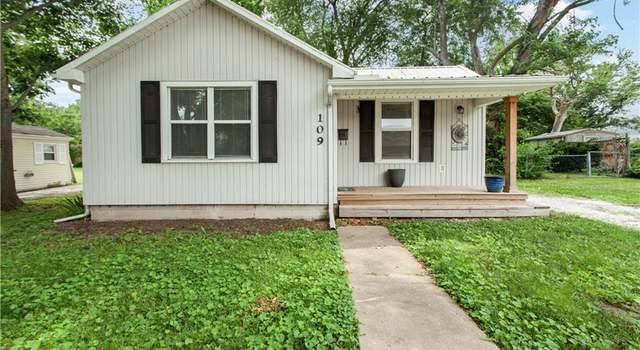 Photo of 109 NW 16th St, Blue Springs, MO 64015