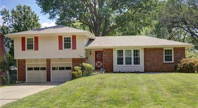 Photo of 9707 W 92nd Ter, Overland Park, KS 66212