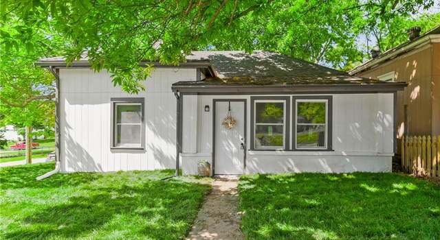 Photo of 222 W College St, Independence, MO 64050
