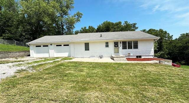 Photo of 400 Beverly Ave, Excelsior Springs, MO 64024