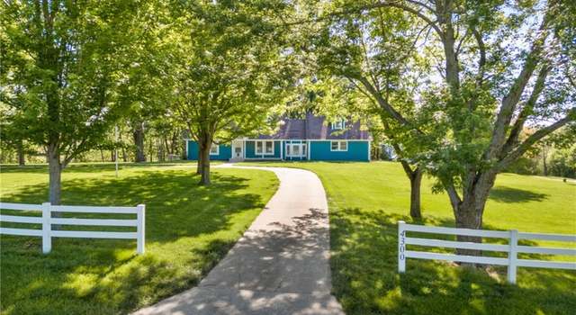 Photo of 4300 Country Squire Ln, Oak Grove, MO 64075