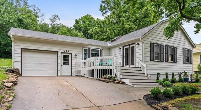 Photo of 44 G St, Lake Lotawana, MO 64086