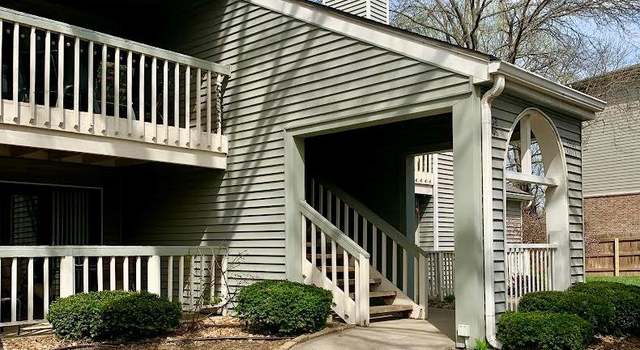 Photo of 8806 W 106th Ter, Overland Park, KS 66212