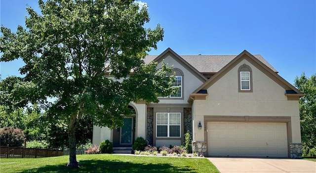 Photo of 15598 S Blackfeather St, Olathe, KS 66062