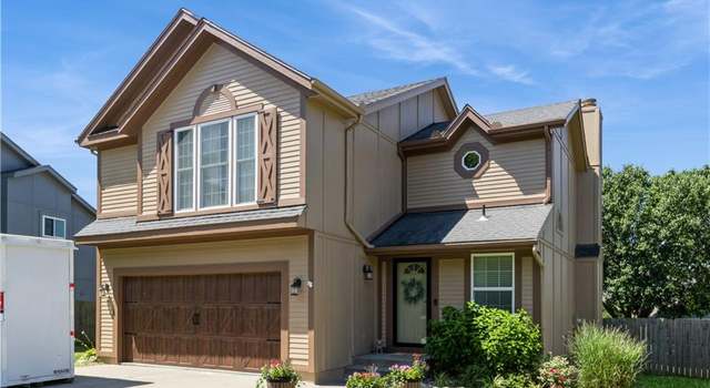 Photo of 1371 Church St, Olathe, KS 66062