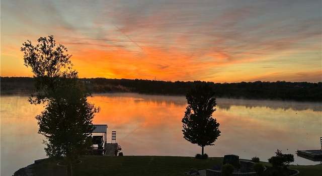 Photo of 1415 Kensington Ln, Raymore, MO 64083