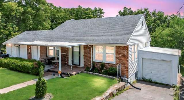 Photo of 2407 S 13th St, Kansas City, KS 66103