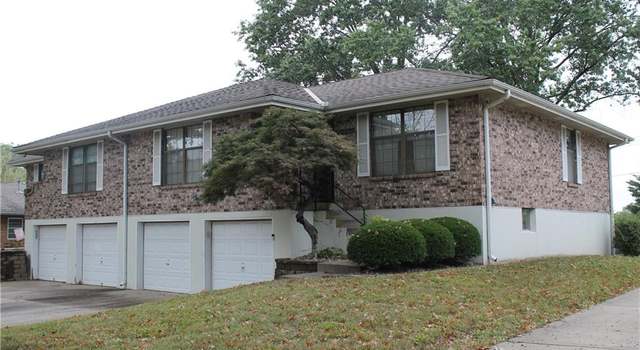 Photo of 1105 NW Mock Ave, Blue Springs, MO 64015