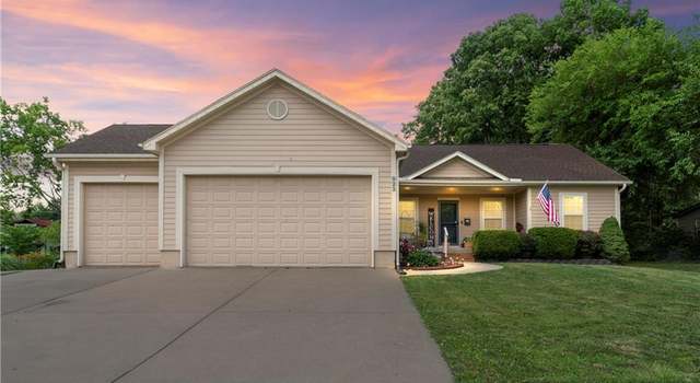 Photo of 923 E Myrtle St, Pleasant Hill, MO 64080