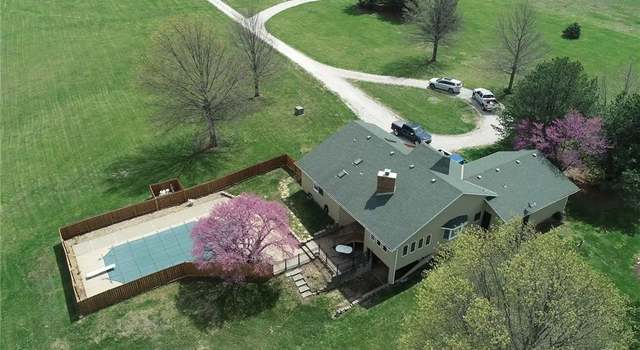 Photo of 8820 W 247th St, Louisburg, KS 66053