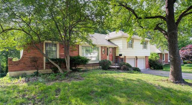 Photo of 6745 N Garfield Ave, Gladstone, MO 64118