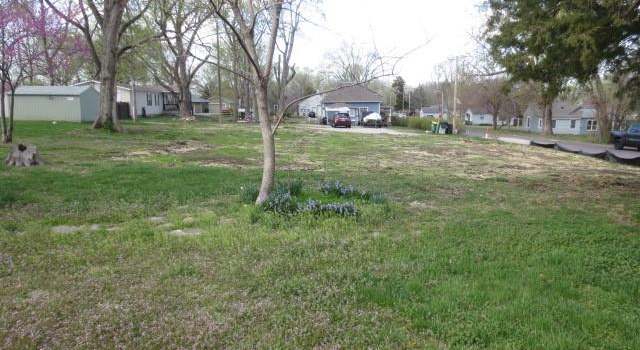 Photo of 312 E 5th St, Edgerton, KS 66021
