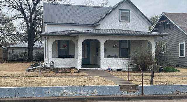 Photo of 216 N Kansas St, Ness City, KS 67560