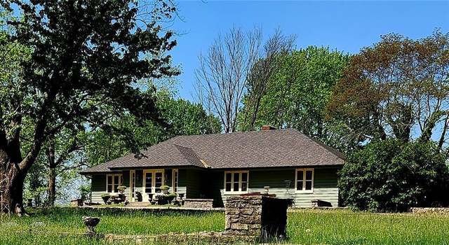 Photo of 910 Taylor St, Maysville, MO 64469