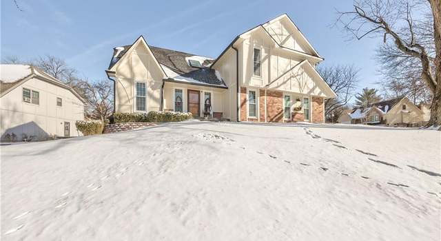Photo of 11323 Hemlock St, Overland Park, KS 66210