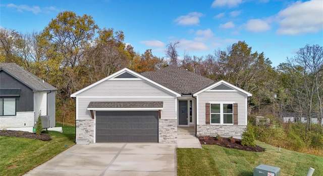 Photo of 5025 NW Linder Ln, Riverside, MO 64150