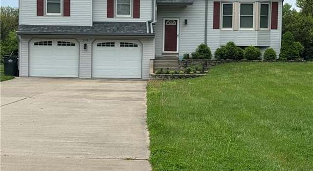 Photo of 1413 Sycamore Ridge Dr, Lansing, KS 66043