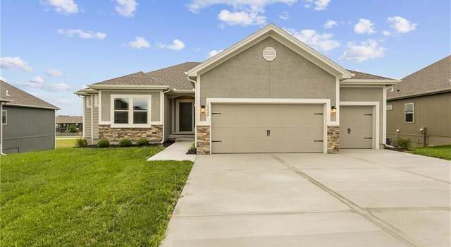 Photo of 9018 N Monroe Ave, Kansas City, MO 64156