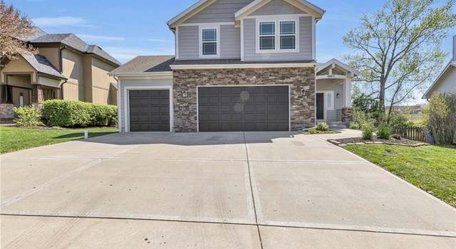 Photo of 10811 Augusta Dr, Kansas City, KS 66109