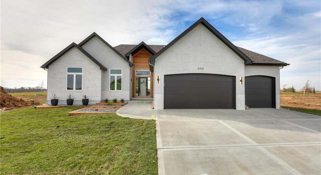 Photo of 4165 Lake Shore Dr, Basehor, KS 66007