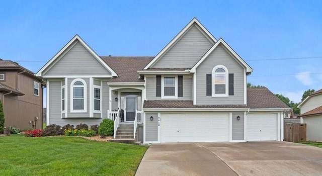 Photo of 9610 N Highland Ter, Kansas City, MO 64155
