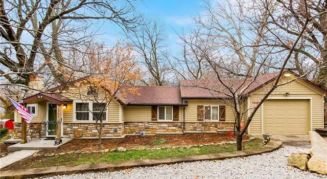 Photo of 5303 NW Edgewood Trl, Houston Lake, MO 64151