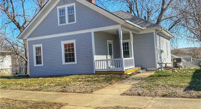 Photo of 206 E 6th St, Mound City, MO 64470