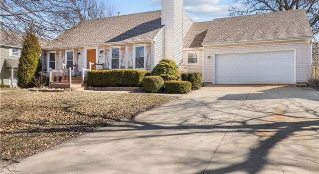 Photo of 5413 Mccoy St, Shawnee, KS 66226