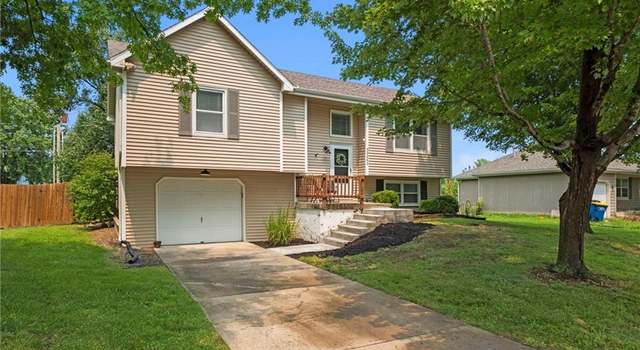 Photo of 33242 W 88th Ter, De Soto, KS 66018