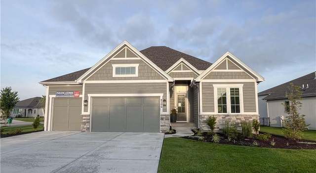 Photo of 8148 Roundtree St, Lenexa, KS 66220
