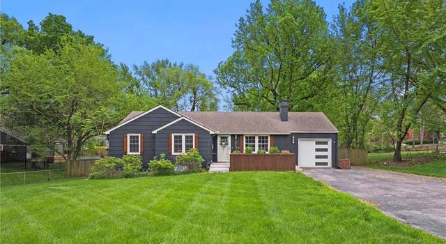 Photo of 3415 W 95th St, Overland Park, KS 66206