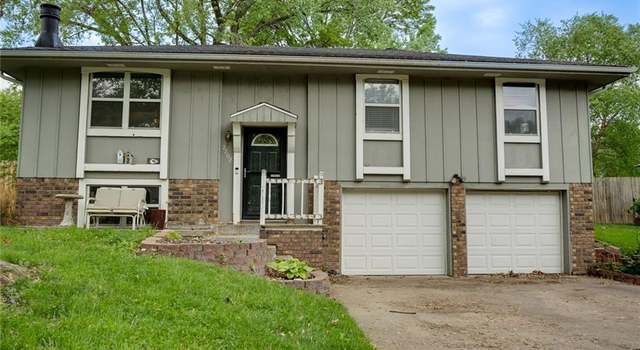 Photo of 2202 SE Park Ave, Oak Grove, MO 64075