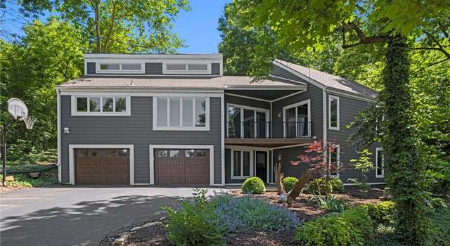 Photo of 129 Terrace Trail South St, Lake Quivira, KS 66217
