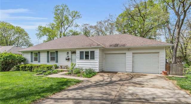 Photo of 9006 Mastin St, Overland Park, KS 66212
