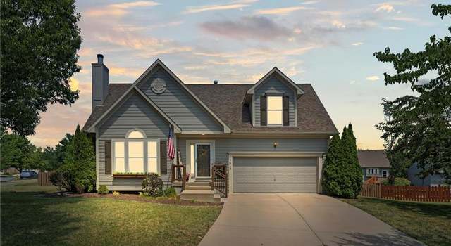 Photo of 15615 S Brougham Dr, Olathe, KS 66062