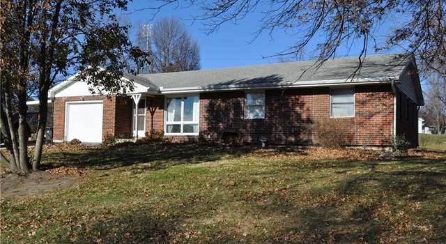 Photo of 905 Sycamore Dr, Maysville, MO 64469