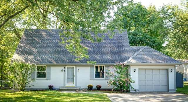 Photo of 303 E 11th St, Kearney, MO 64060