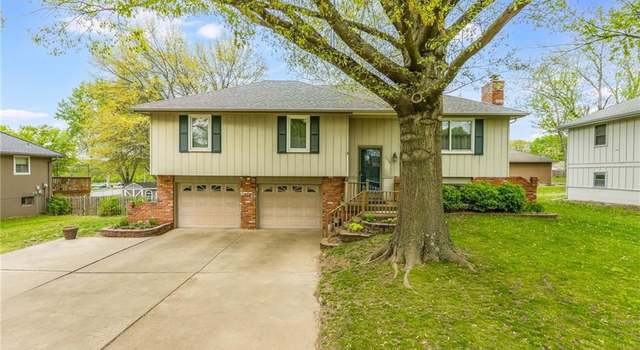 Photo of 7204 N Park Ave, Gladstone, MO 64118