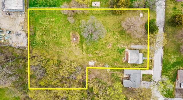 Photo of 405 E 7th St, Cameron, MO 64429