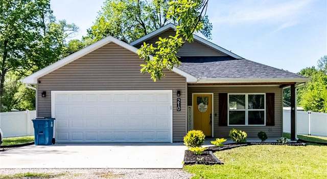 Photo of 210 E Olive St, La Monte, MO 65337